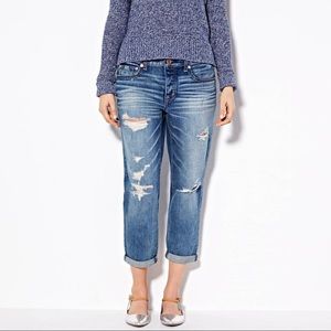 American Eagle Boy Crop Distressed Jeans